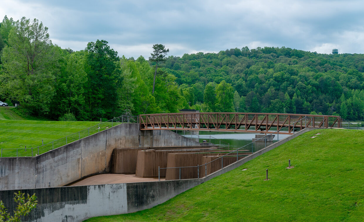 Image of a walking bridge.